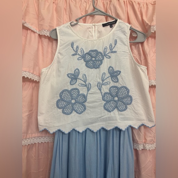 Strut & Bolt embroidered midi dress - Picture 3 of 5